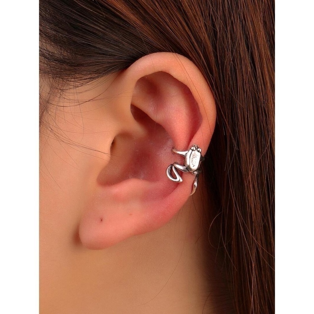 NEW Silver Tone Frog Ear Cuff‎ Artsy Hipster Hippie Funny Modern Hip One Size